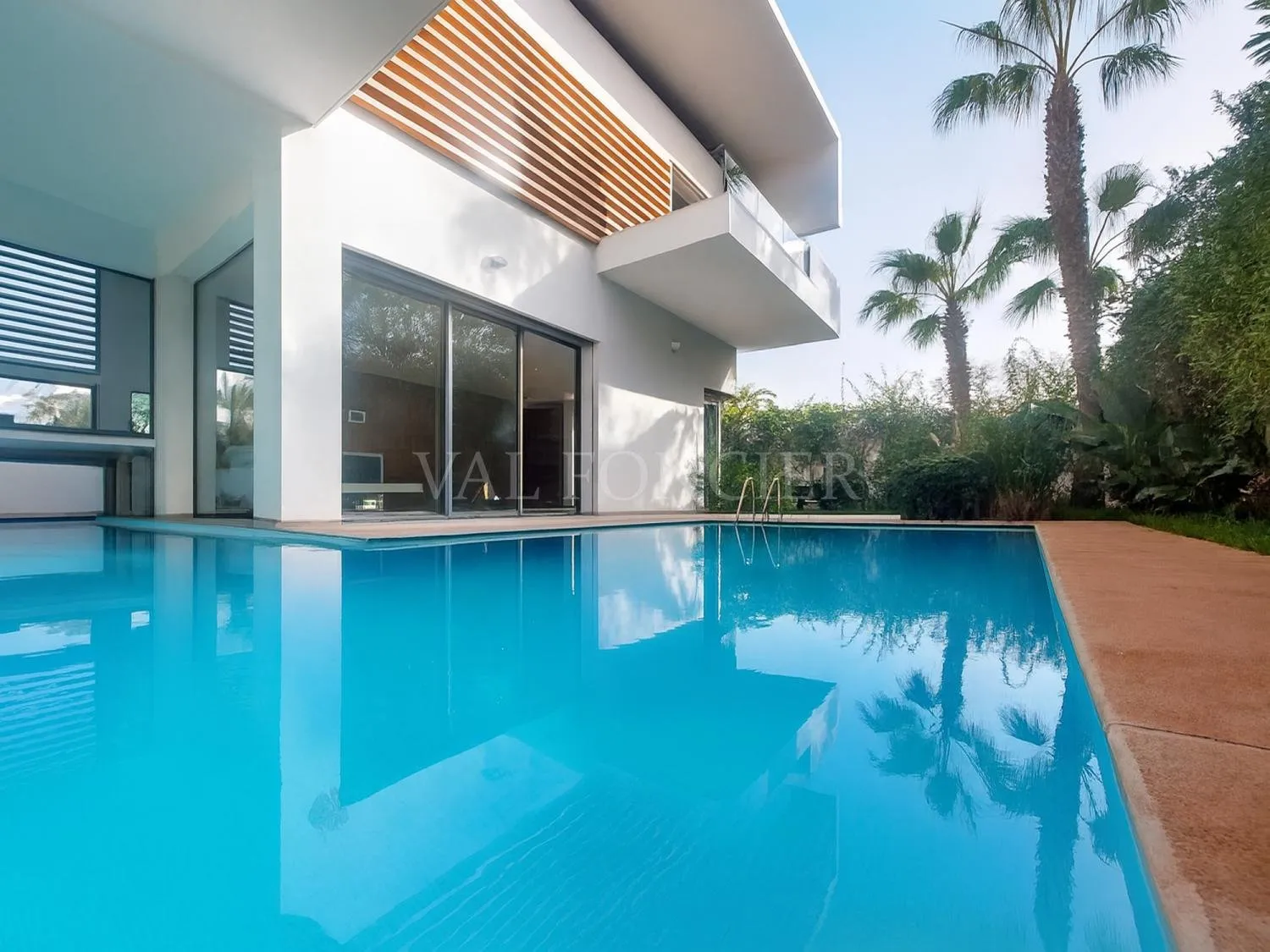 Villa de Luxe à Louer – Quartier Californie, Casablanca - الدار البيضاء