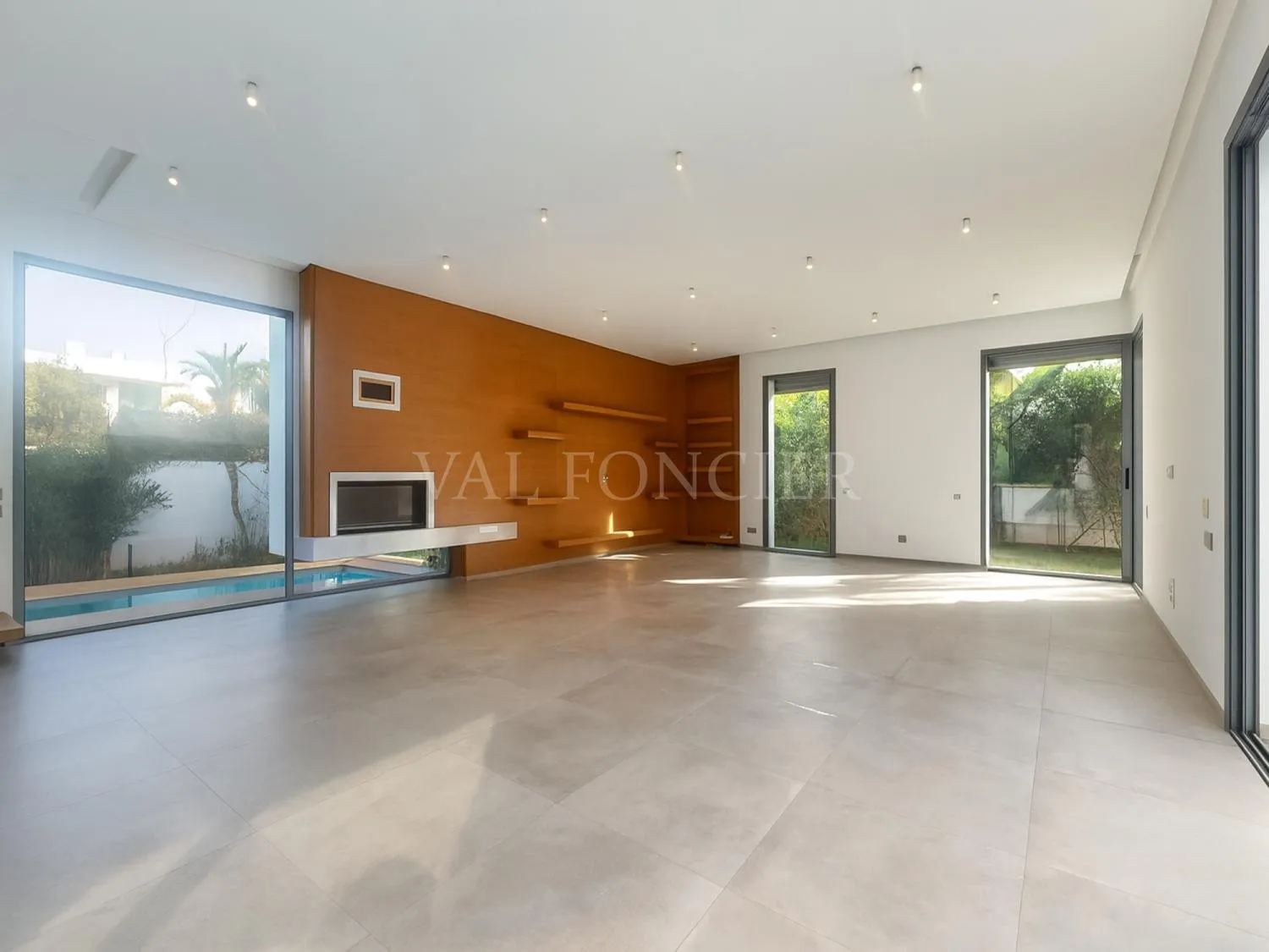 Villa de Luxe à Louer – Quartier Californie, Casablanca - الدار البيضاء (4)