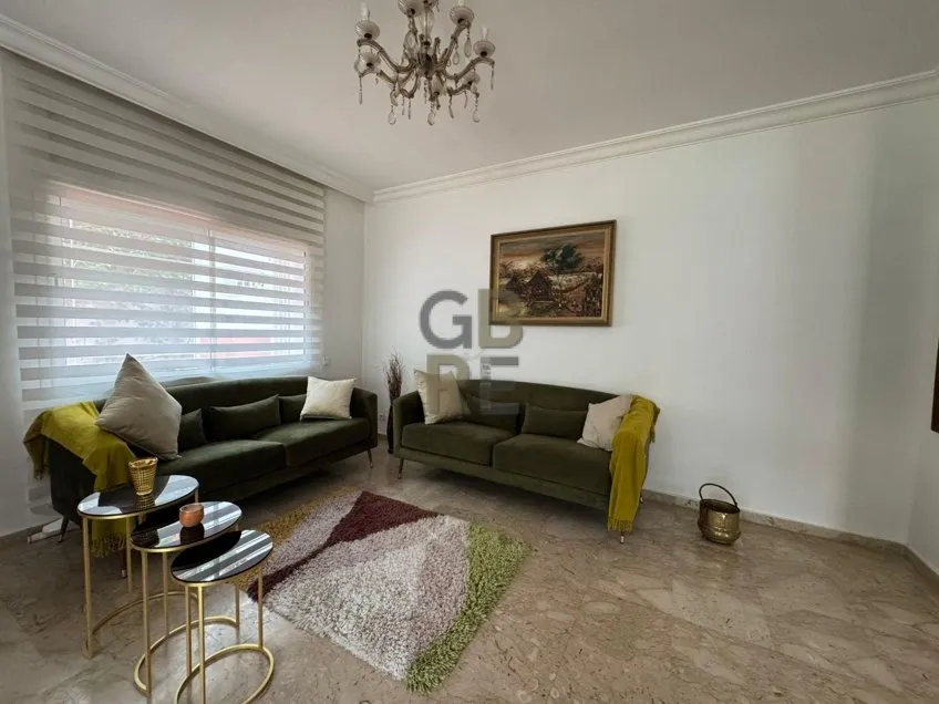 Villa de Prestige avec Piscine en location à Souissi - الرباط (3)