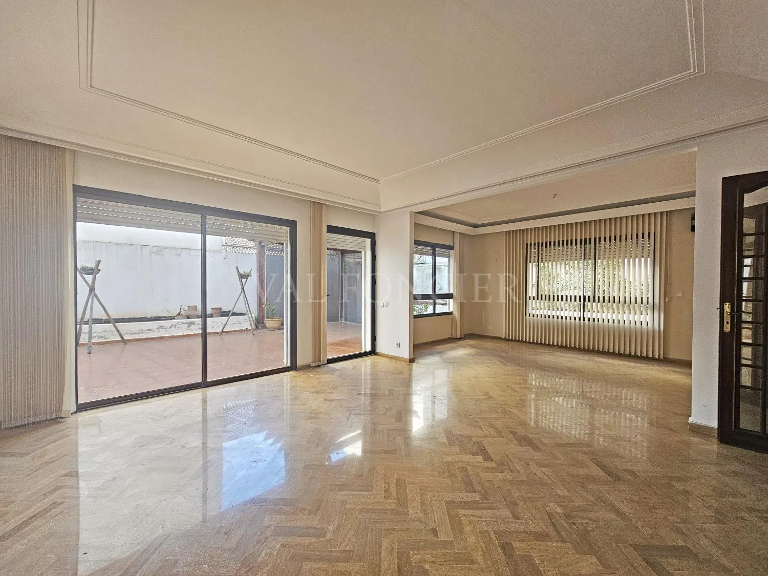 Superbe appartement à louer 3chambres avec grande terrasse Gauthier, Casablanca - الدار البيضاء