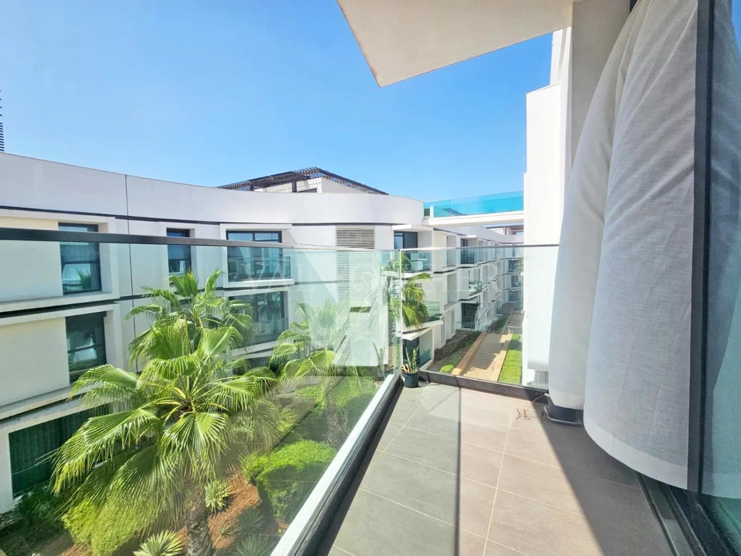 Location Appartement meublé 2chambres avec balcon Ain Diab, Casablanca - الدار البيضاء (3)