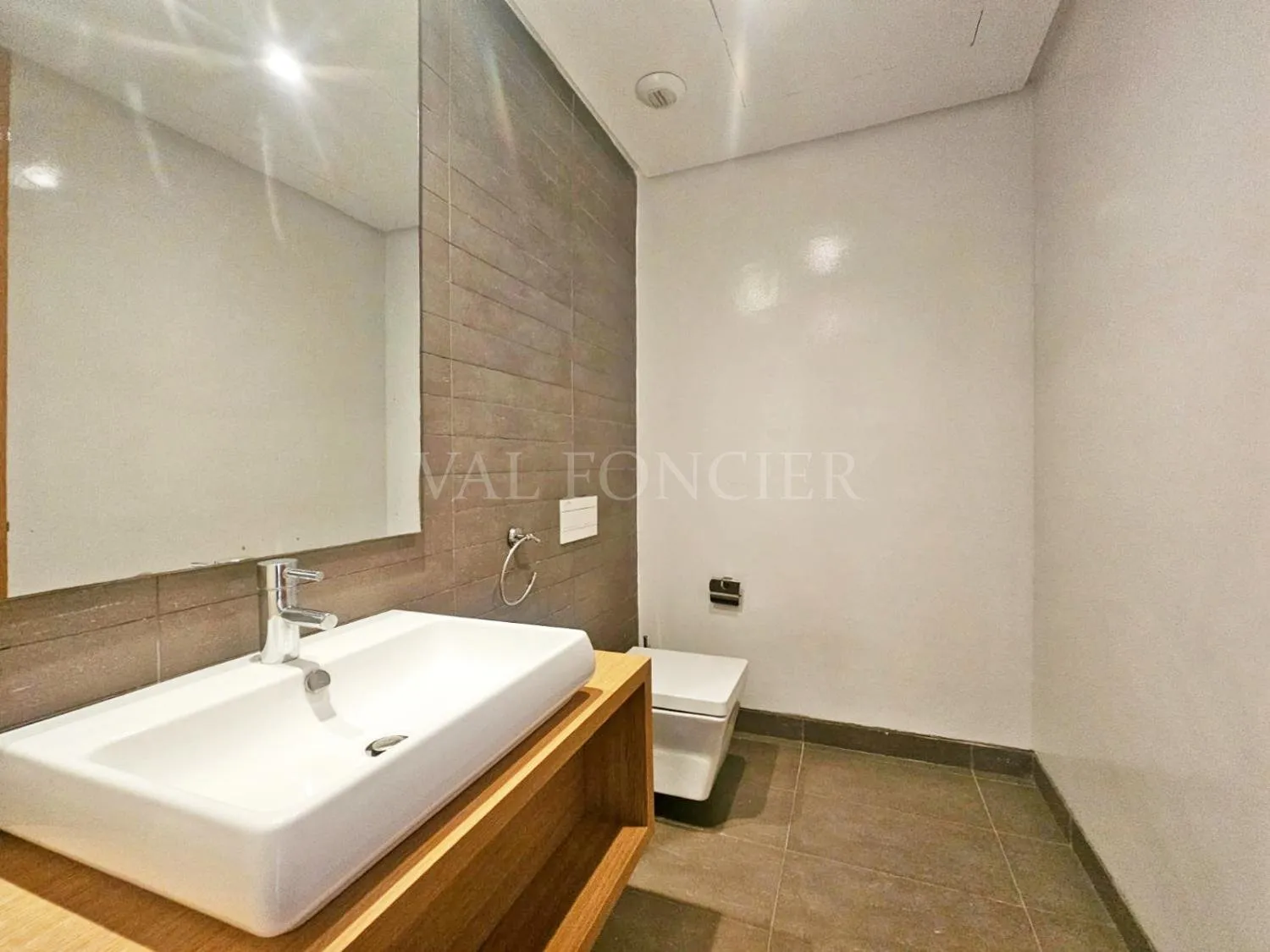 Location Appartement meublé 2chambres avec balcon Ain Diab, Casablanca - الدار البيضاء (4)