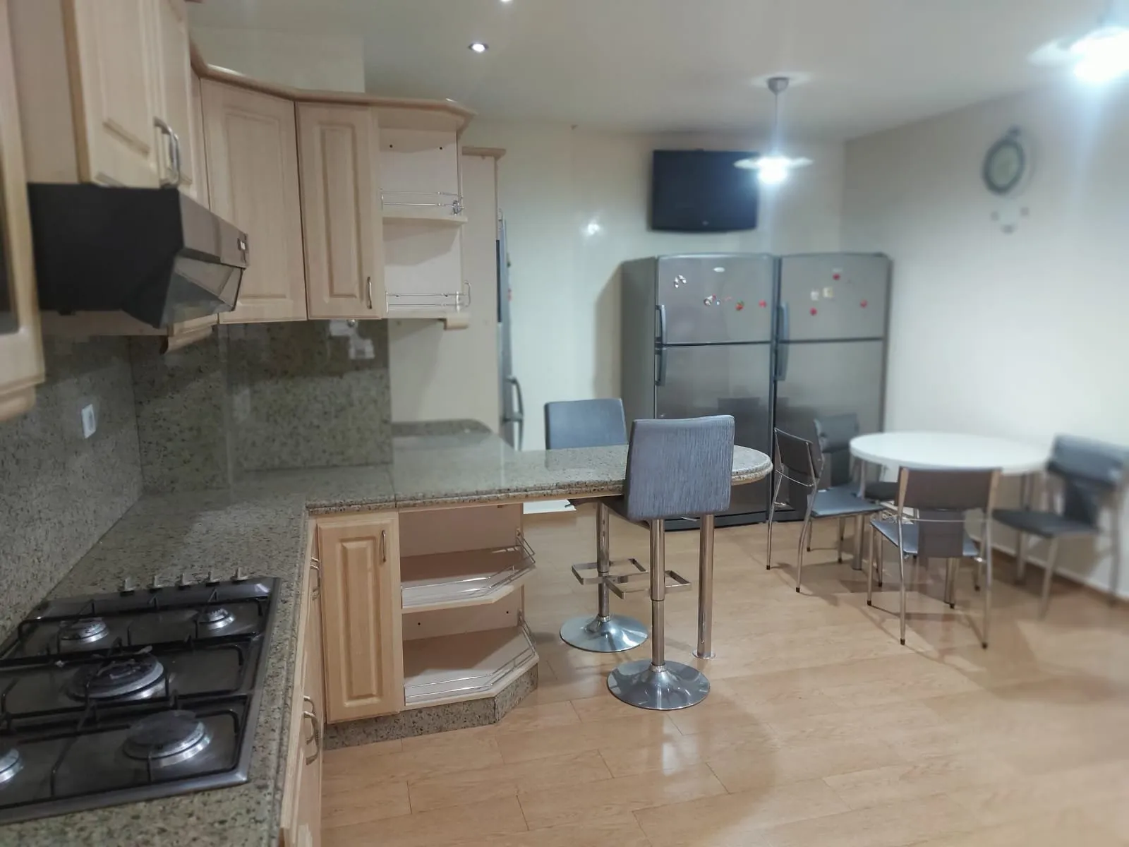 APPARTEMENT A LOUER MEUBLE A RACINE - الدار البيضاء (3)