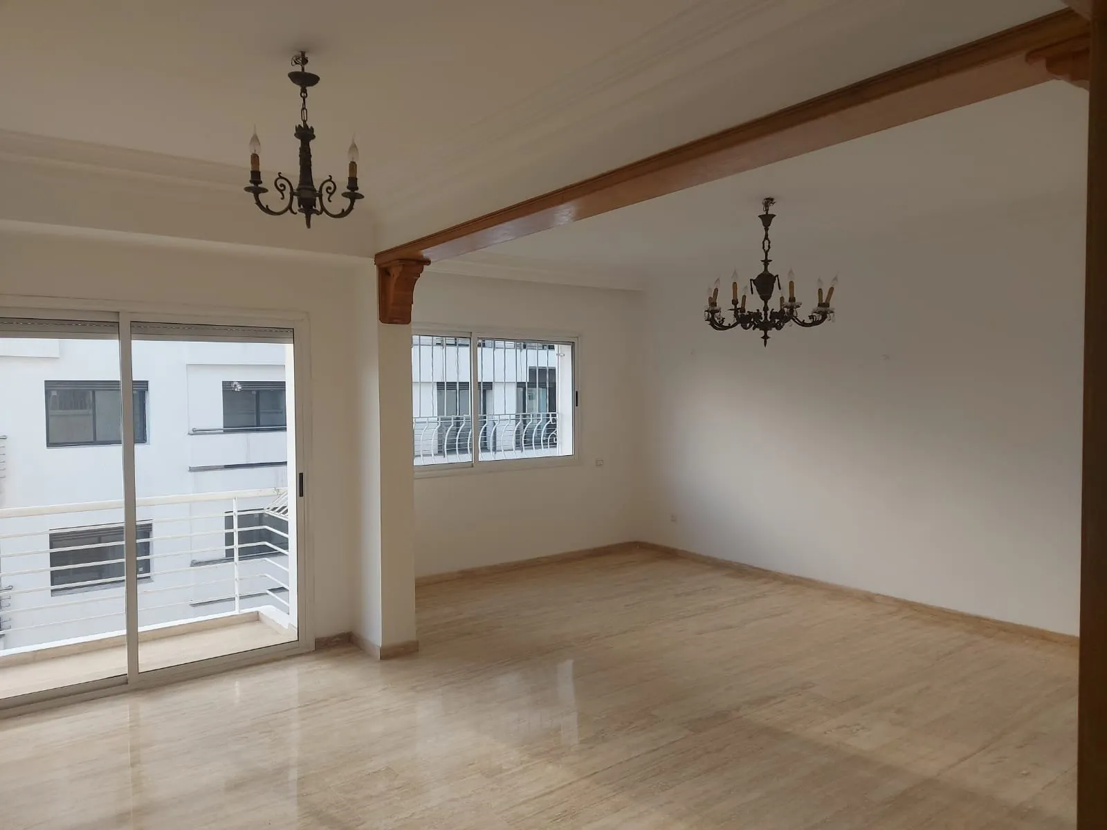 APPARTEMENT A LOUER VIDE A GAUTHIER - الدار البيضاء (2)