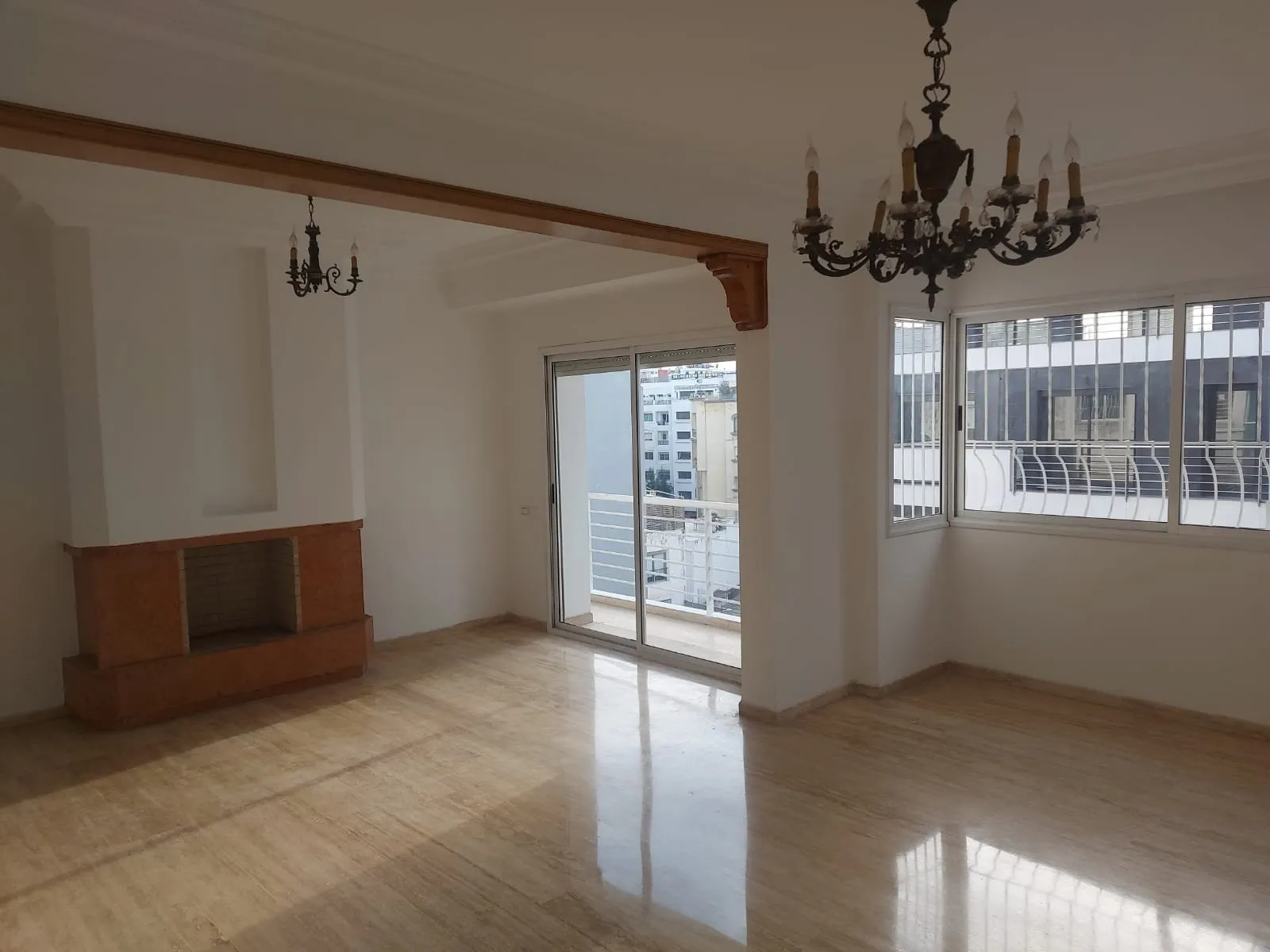 APPARTEMENT A LOUER VIDE A GAUTHIER - الدار البيضاء