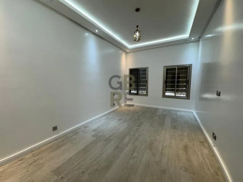 Rez de jardin rénové à louer Hay Riad - الرباط (3)