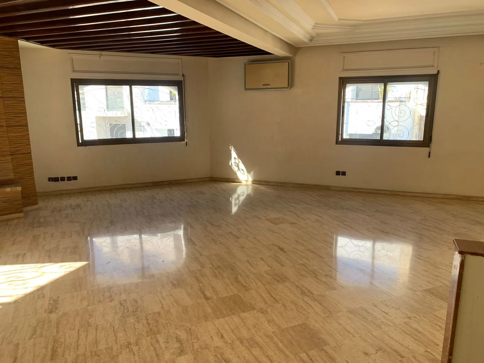 APPARTEMENT VIDE A LOUER A RACINE - الدار البيضاء