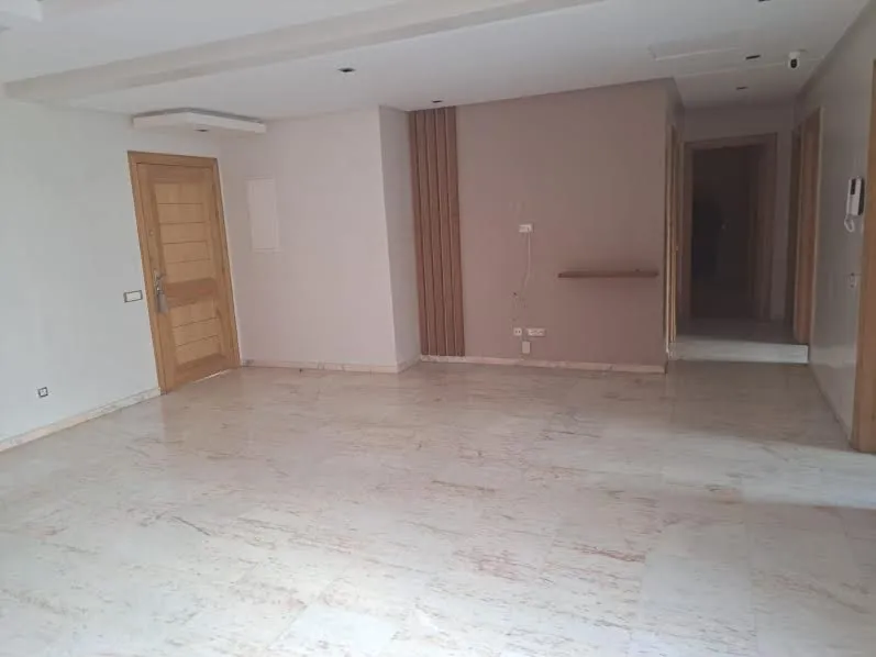 APPARTEMENT VIDE A LOUER A CALIFORNIE - الدار البيضاء (4)