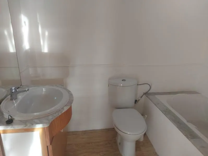 APPARTEMENT VIDE A LOUER A CALIFORNIE - الدار البيضاء (3)