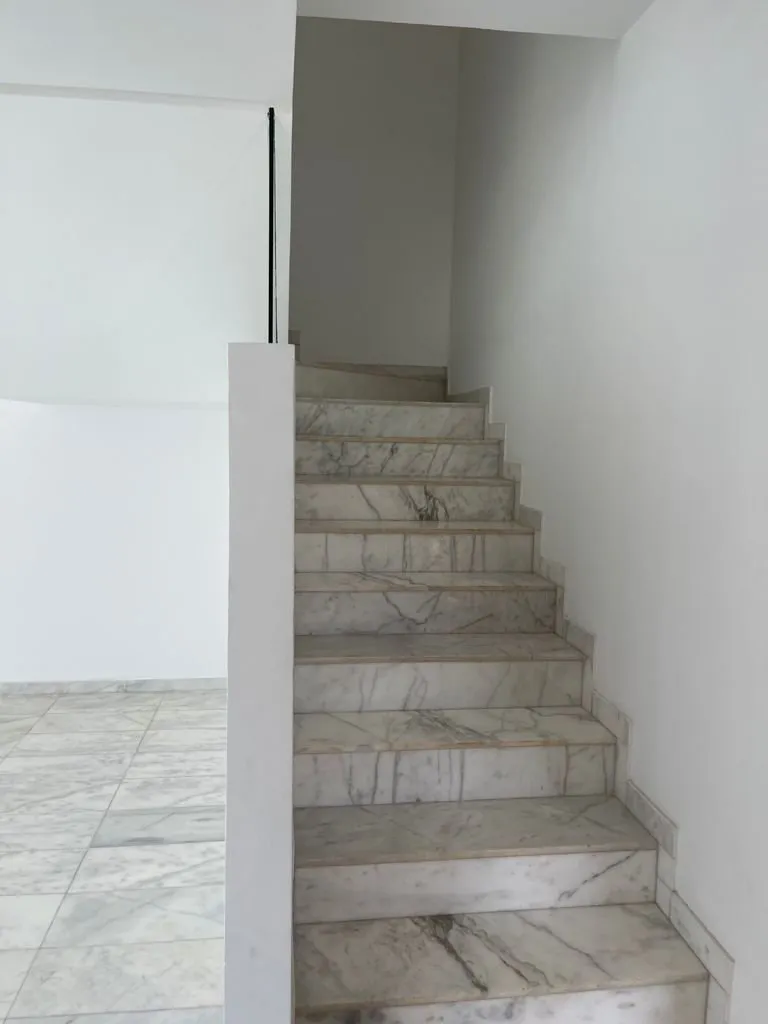 Duplex vide à louer à Bouskoura - الدار البيضاء (2)