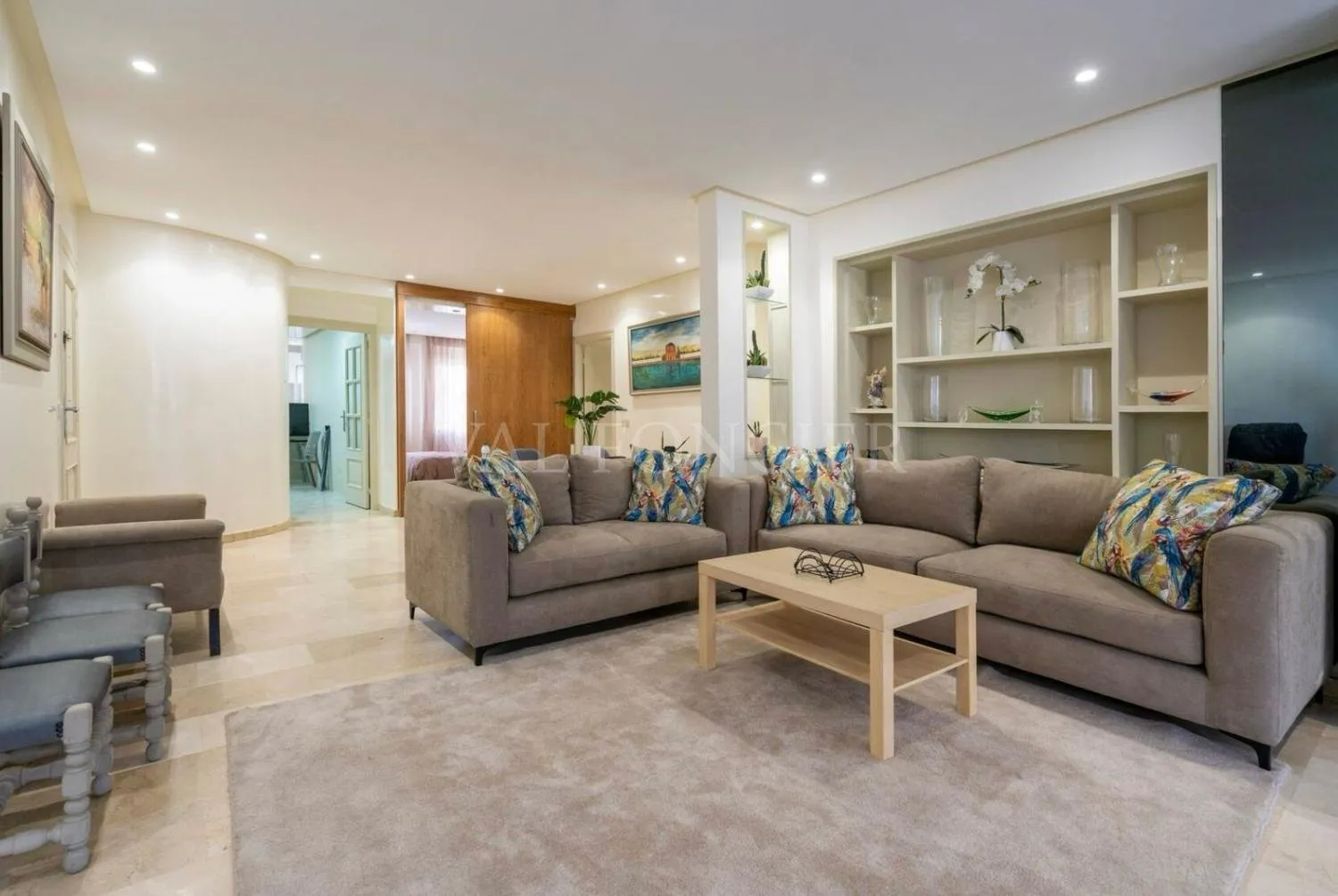 Location Magnifique appartement meublé moderne 175m2 Racine, Casablanca - الدار البيضاء (2)