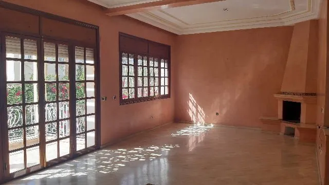 Villa vide à louer à Californie - الدار البيضاء (2)