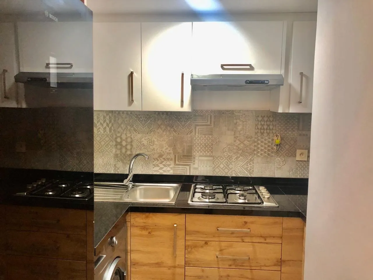 STUDIO AVEC TERRASSE MEUBLE A LOUER A VAL FLEURI - الدار البيضاء (4)