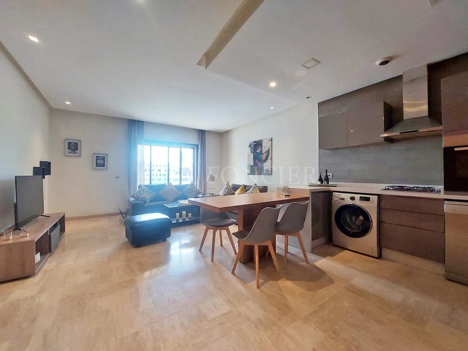 Location appartement meublé moderne 2chambres avec Terrasse, Casablanca Finance City - الدار البيضاء (2)