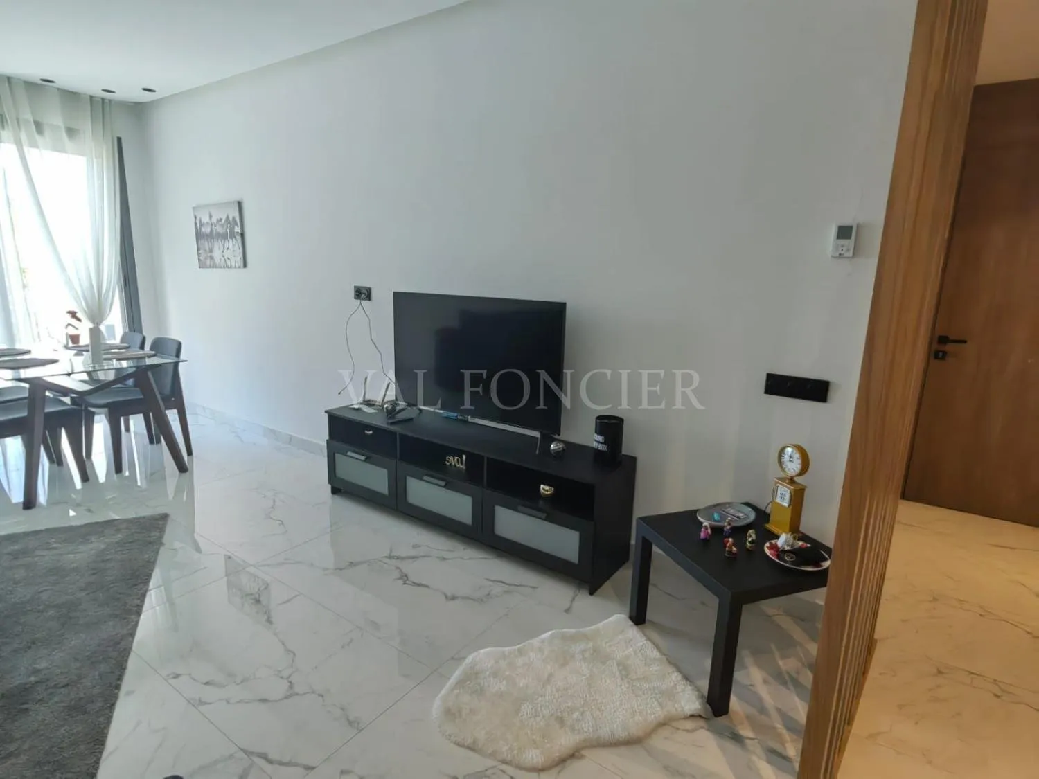 Location studio meublé moderne avec terrasse Oasis, Casablanca - الدار البيضاء (4)