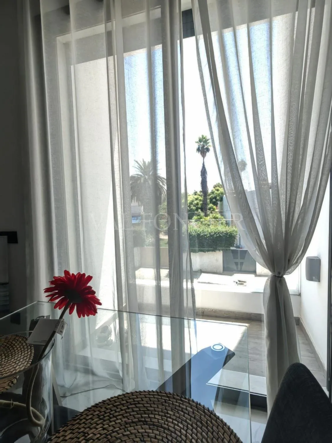 Location studio meublé moderne avec terrasse Oasis, Casablanca - الدار البيضاء (3)