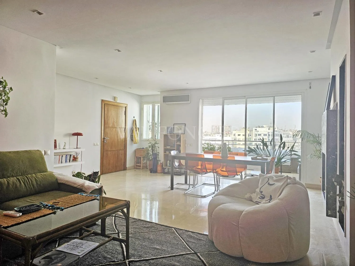 Location appartement 3chambres meublé moderne avec grande terrasse à Racine - الدار البيضاء (4)
