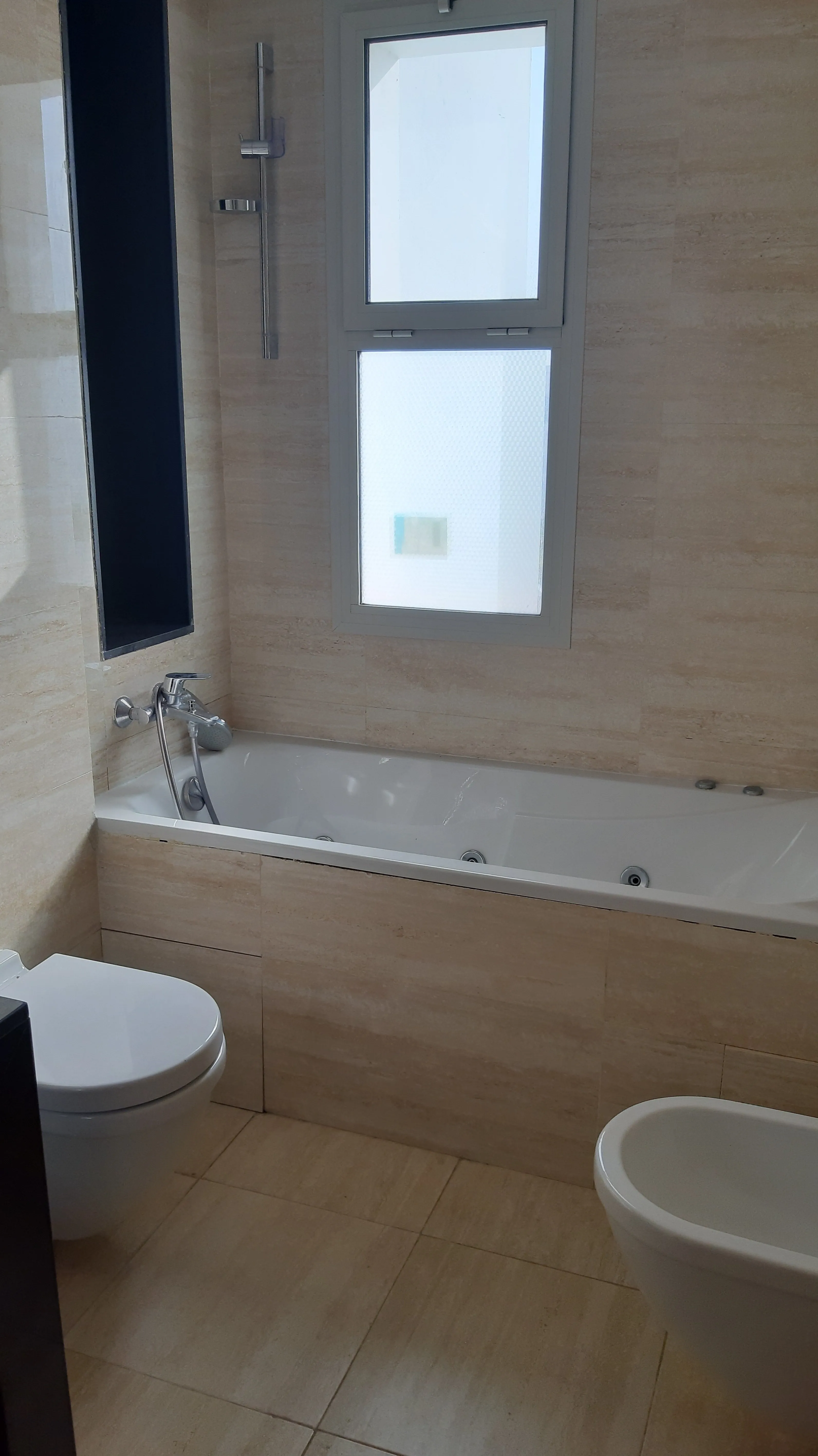 Appartement vide à louer à Bouskoura - الدار البيضاء (3)