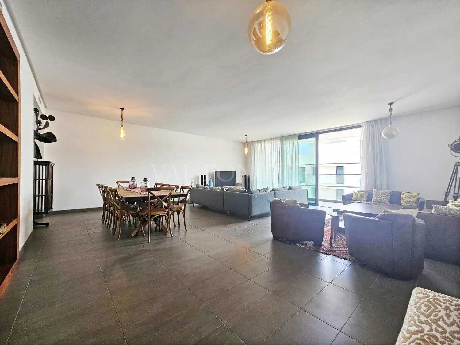 Location Magnifique appartement meublé moderne 190m2 Ain Diab, Casablanca - الدار البيضاء (3)
