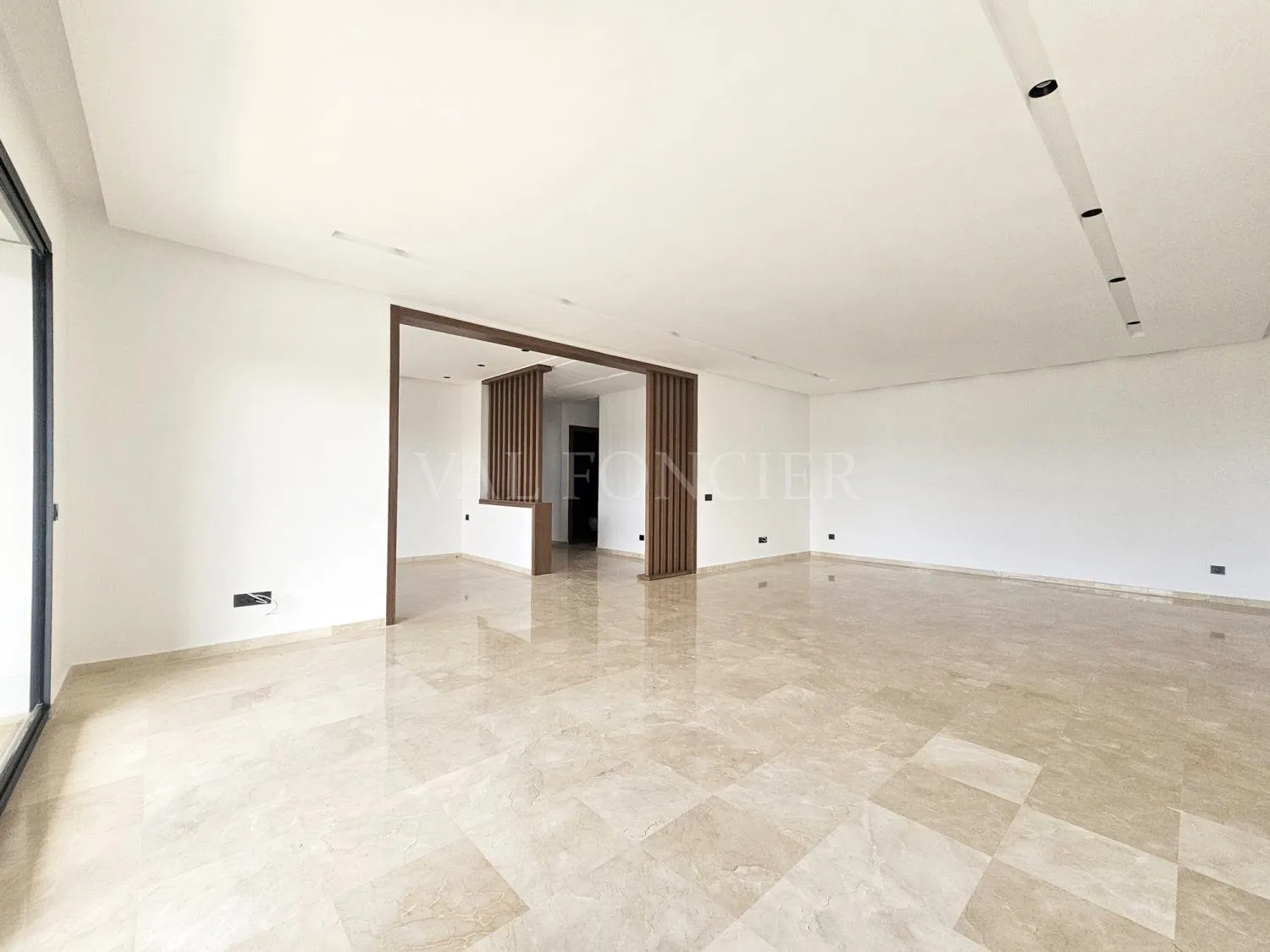 Location Magnifique appartement avec terrasse et vue mer 210m2 à Ain Diab Extension, Casablanca - الدار البيضاء (4)