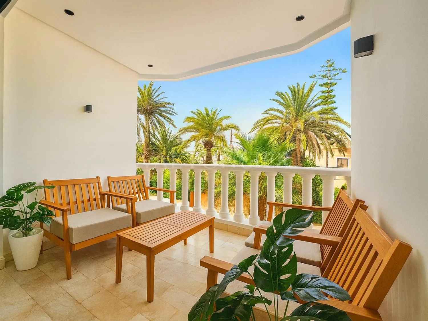 Location appartement luxueux meublé moderne 210 m² à Ain Diab, Casablanca - الدار البيضاء (3)