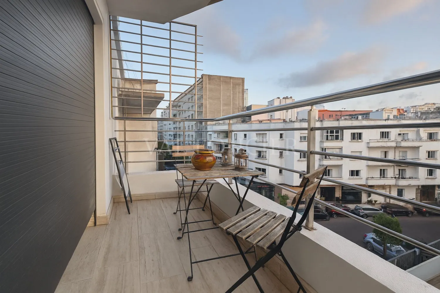Location appartement 3chambres avec terrasse à Ziraoui, près de Lyautey - الدار البيضاء