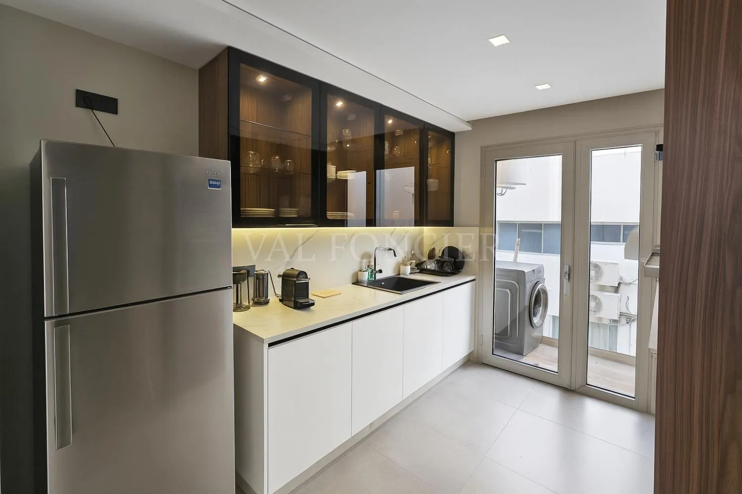 Location magnifique appartement meublé moderne neuf – 2 chambres à Racine, Casablanca - الدار البيضاء (4)