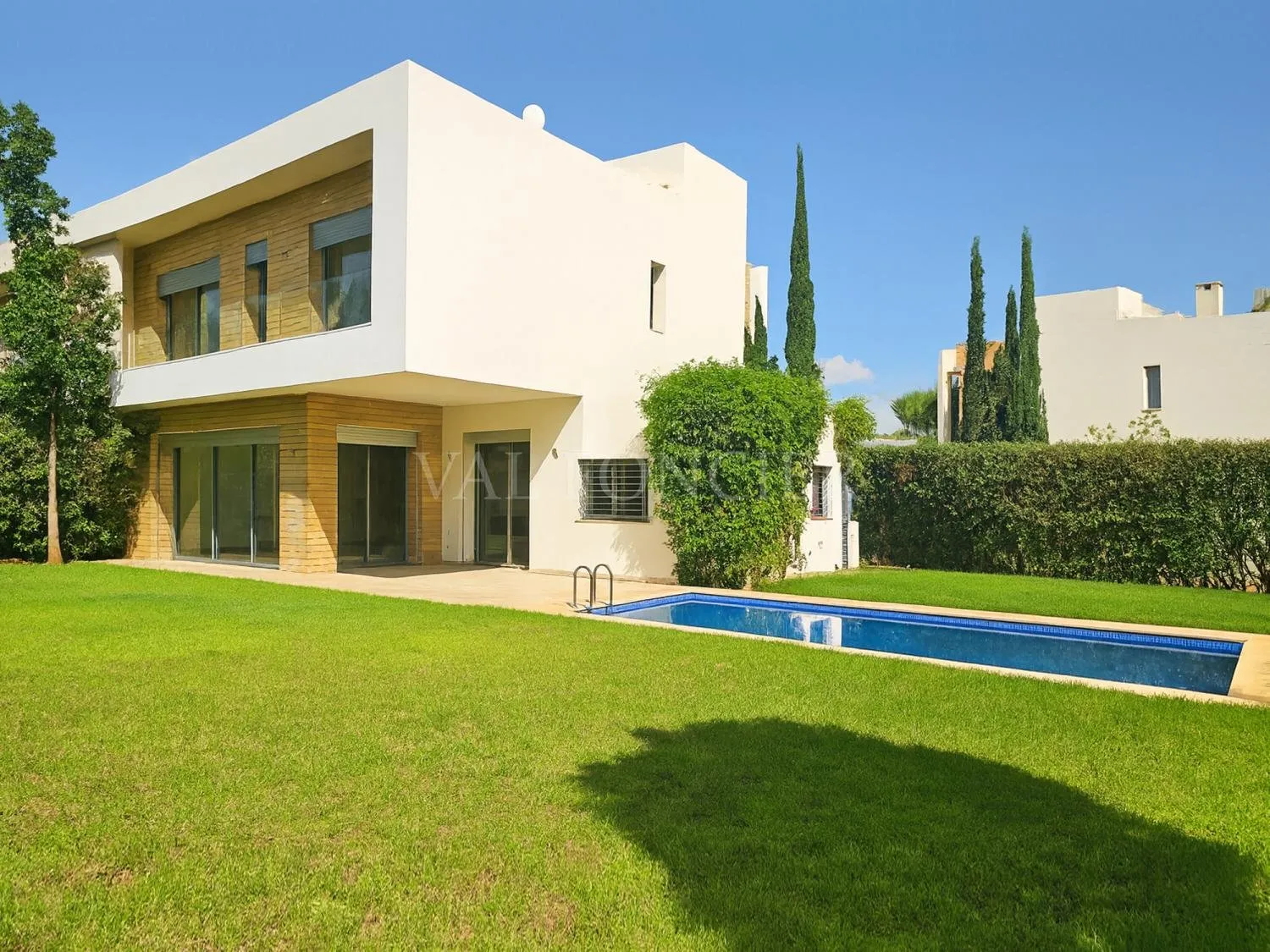 Location villa moderne 4chambres avec piscine à Californie, Casablanca - الدار البيضاء