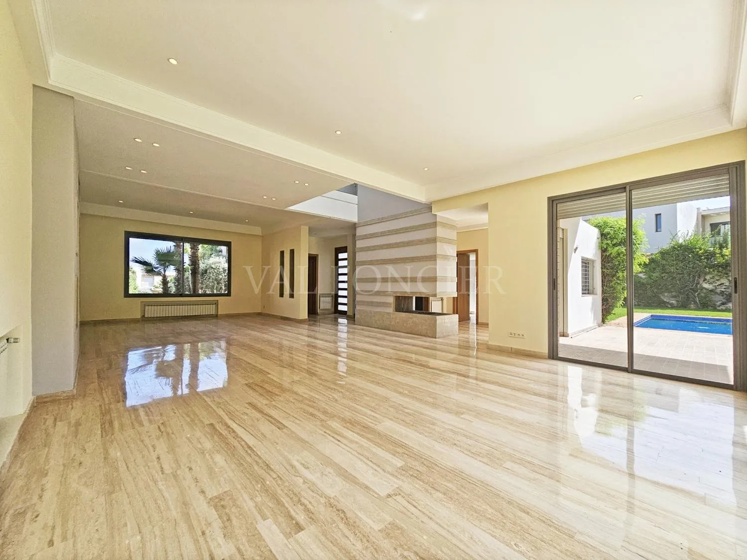 Location villa moderne 4chambres avec piscine à Californie, Casablanca - الدار البيضاء (3)