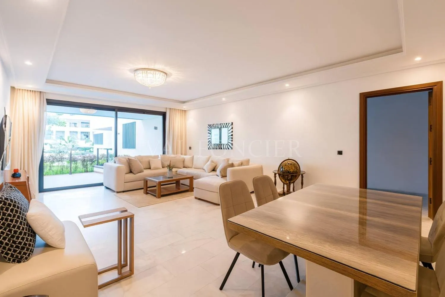 Location appartement meublé moderne en rez de jardin, Bouskoura ville verte - الدار البيضاء (2)