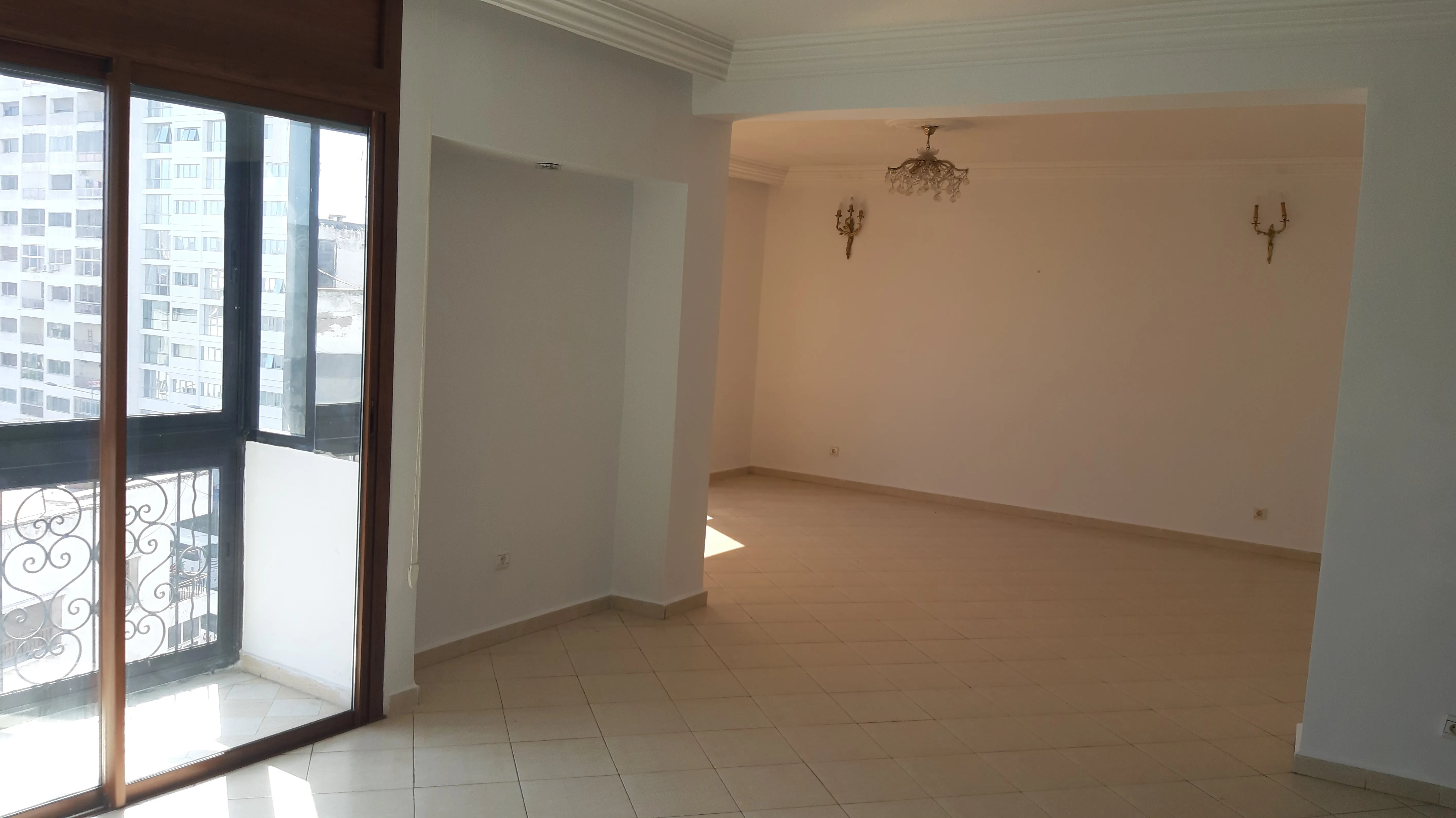 Appartement vide à louer à Gauthier - الدار البيضاء (3)