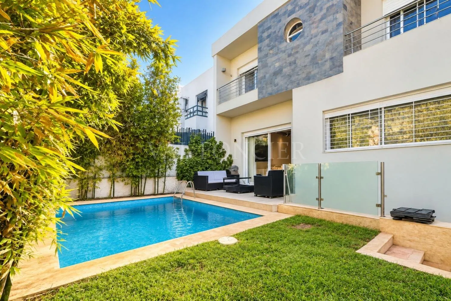 Location villa moderne 4chambres avec piscine à Dar Bouazza - الدار البيضاء
