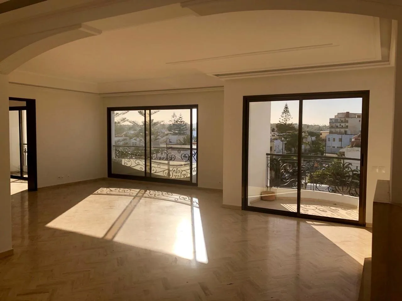 Duplex à louer vide au Triangle d'or - الدار البيضاء (2)