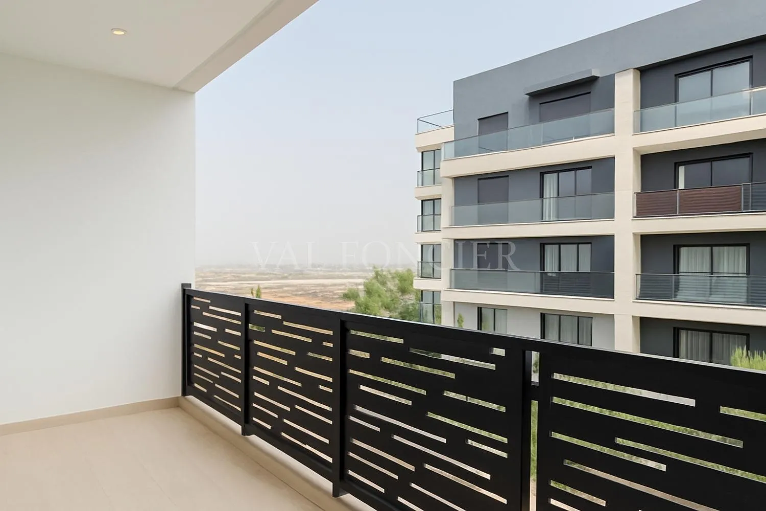 Location appartement moderne 2chambres avec terrasse et vue sur mer à Ain Diab - الدار البيضاء (3)
