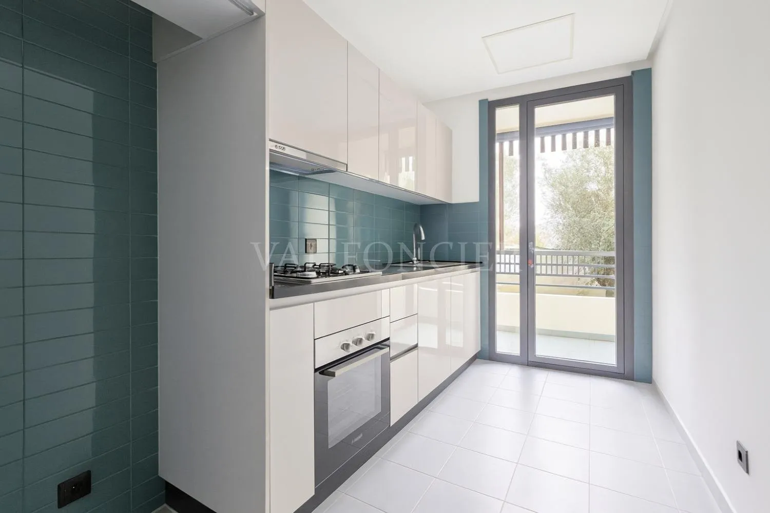 Location appartement Rez-de-jardin 3chambres moderne Ain Diab, Casablanca - الدار البيضاء (4)