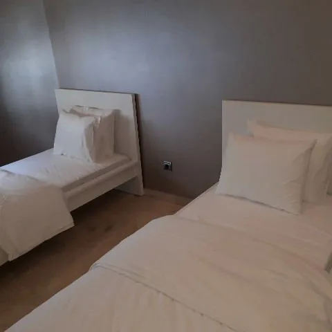 APPARTEMENT MEUBLE A LOUER A RACINE EXTENSION - الدار البيضاء (4)