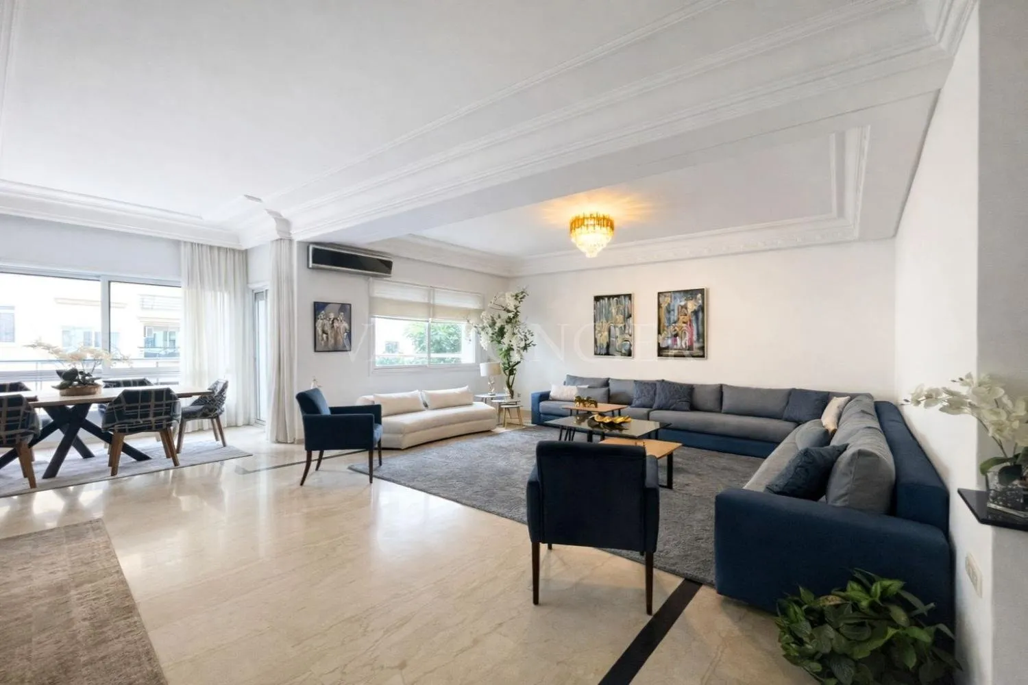Location sublime appartement meublé 200m2 avec terrasse à Racine, Casablanca - الدار البيضاء