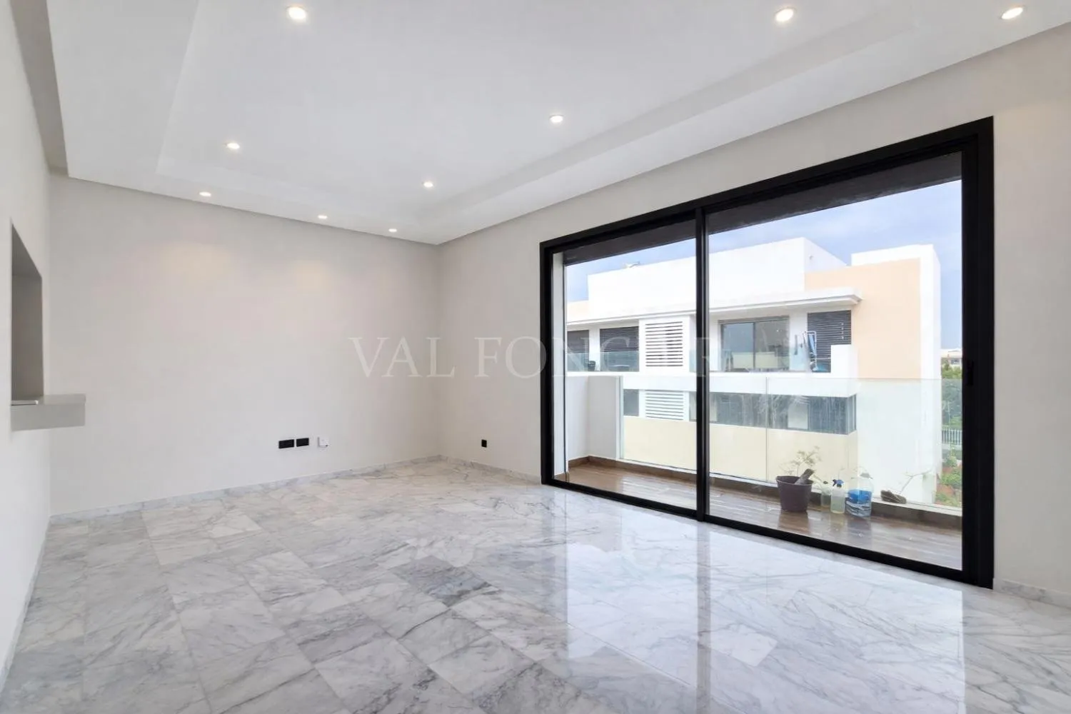 Location superbe studio neuf avec terrasse 60m2 - Bouskoura ville verte - الدار البيضاء