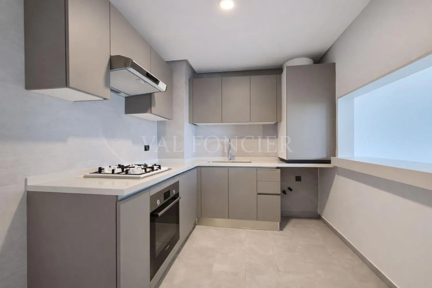 Location superbe studio neuf avec terrasse 60m2 - Bouskoura ville verte - الدار البيضاء (4)