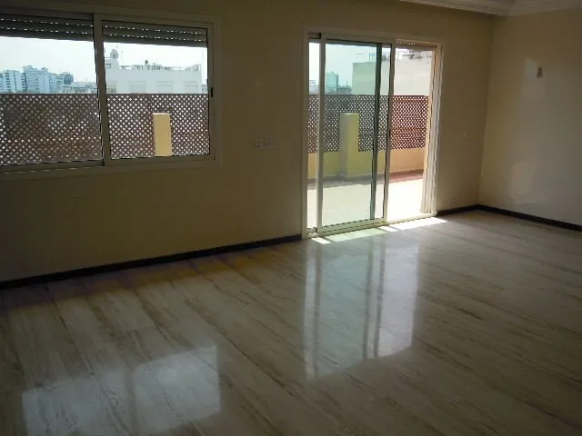 Appartement vide à louer à Gauthier - الدار البيضاء (3)