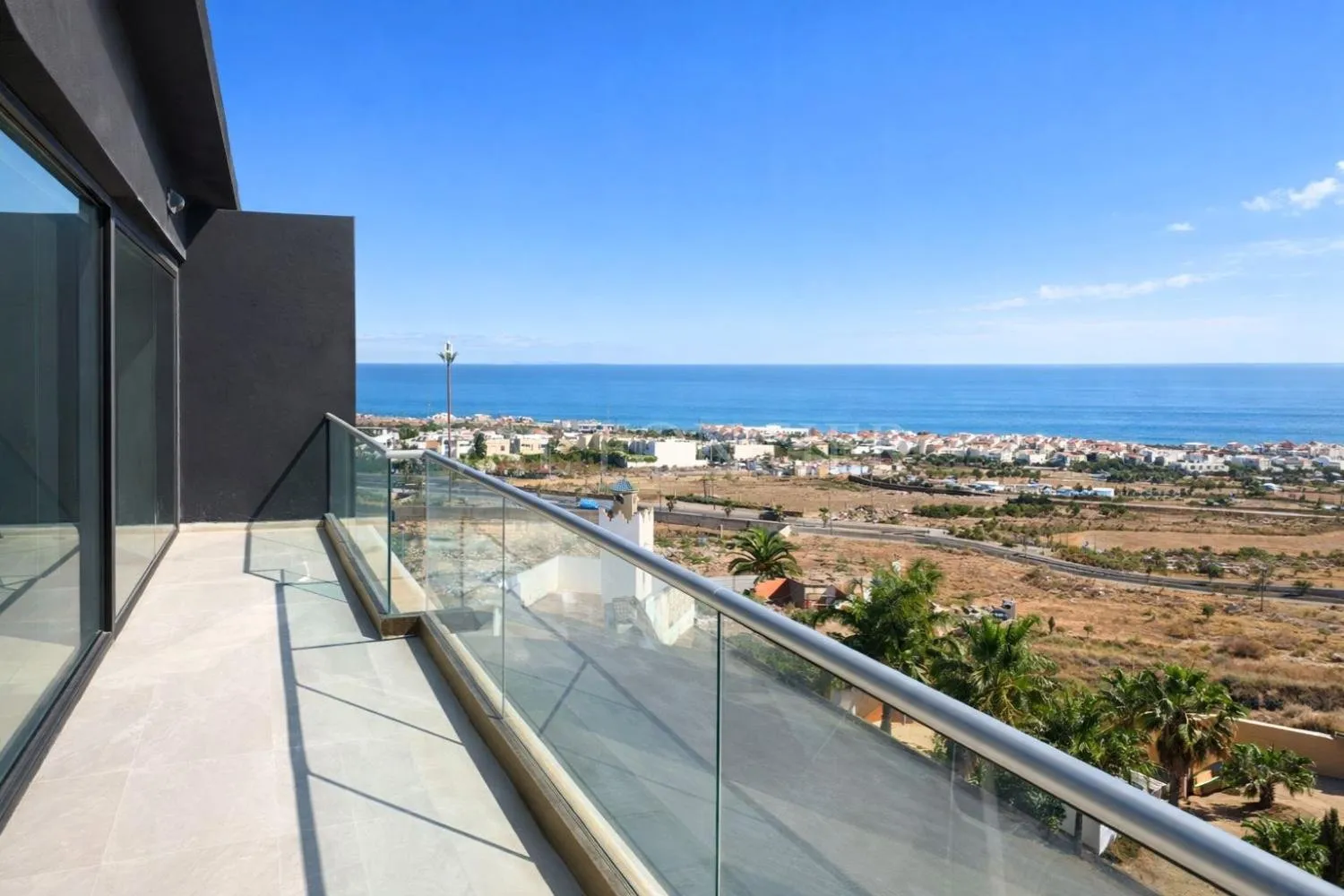 Location superbe appartement meublé 2chambres vue mer étage élevé Ain Diab, Casablanca - الدار البيضاء