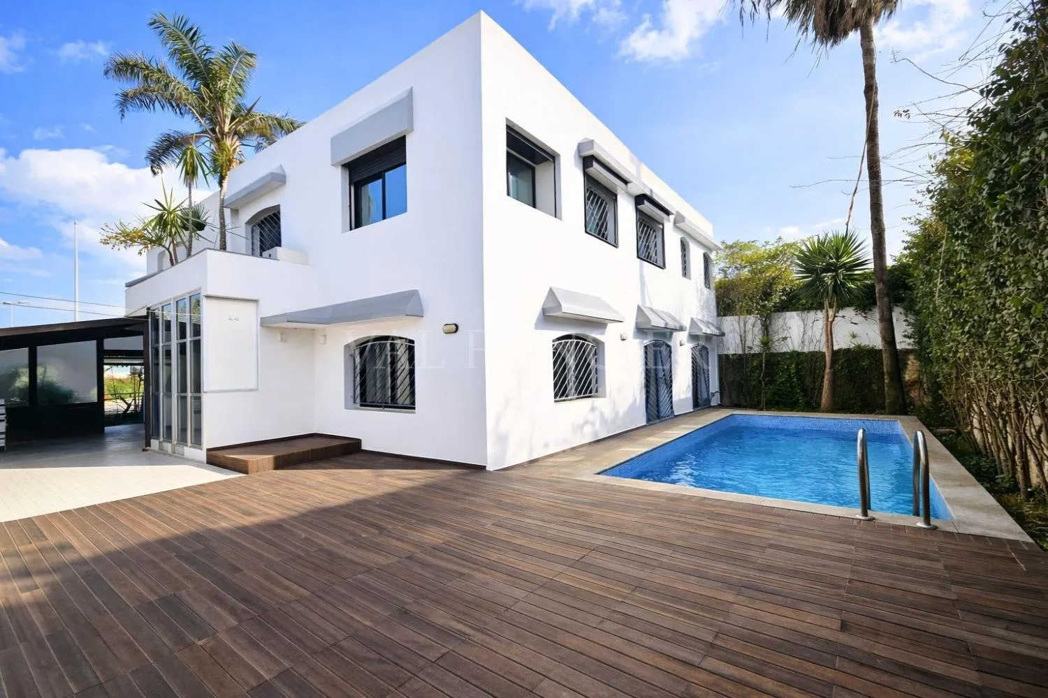 Location villa 4chambres avec piscine à Ain Diab, Casablanca - الدار البيضاء