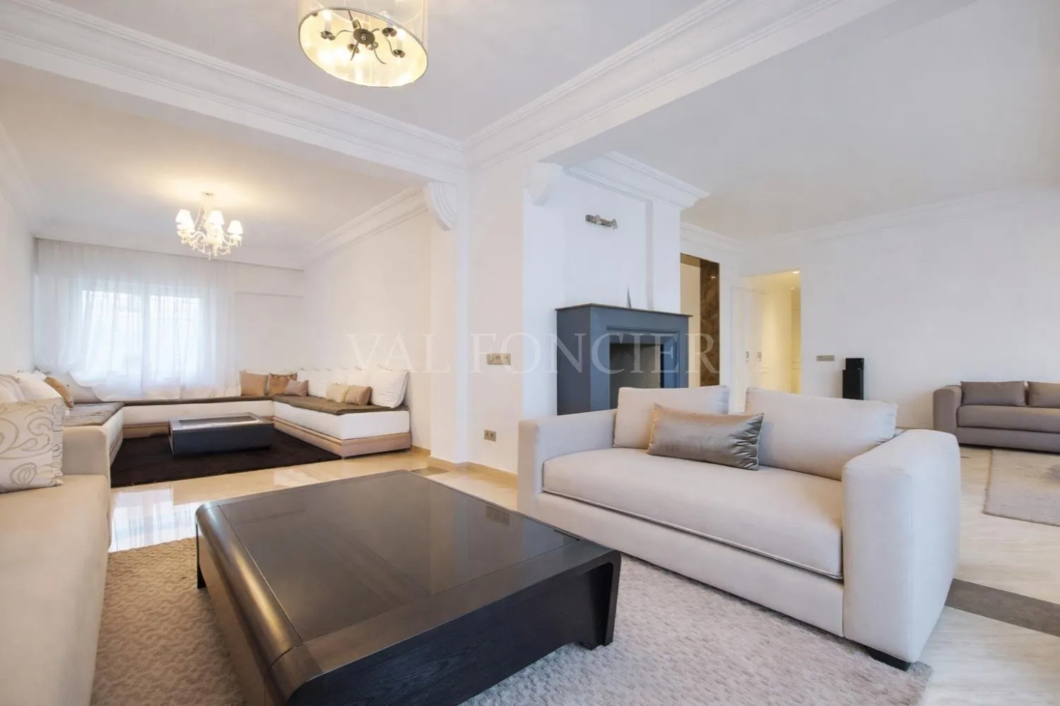 Location Magnifique appartement vide 3chambres 186m2 Racine, Casablanca - الدار البيضاء (2)
