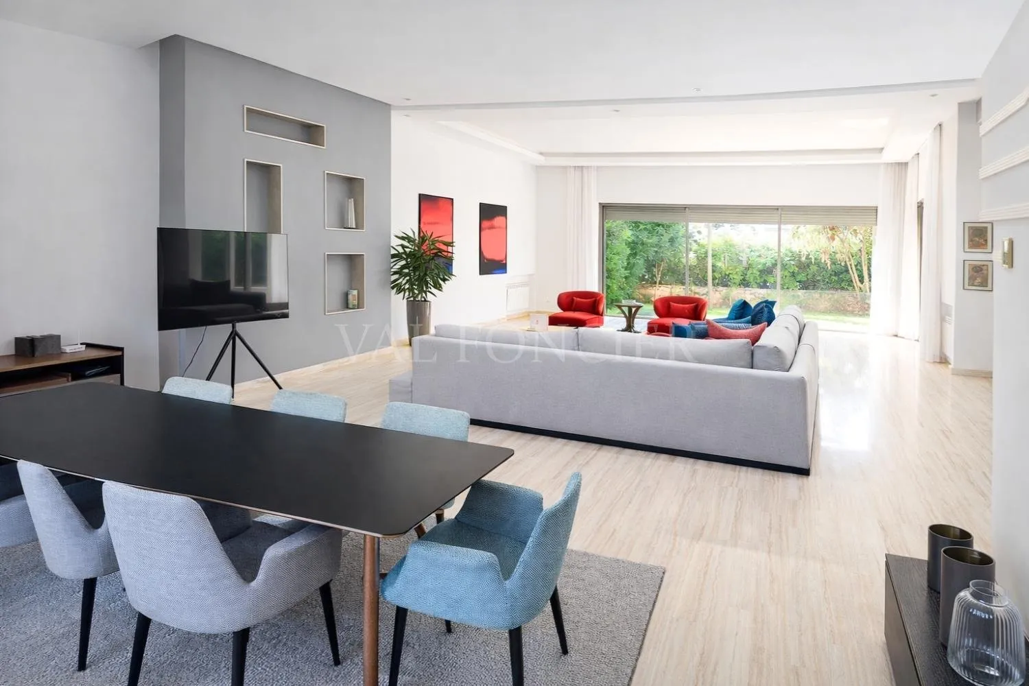 Villa moderne à louer vide sur Ain Diab – 4 chambres, piscine, résidence sécurisée, - الدار البيضاء (2)