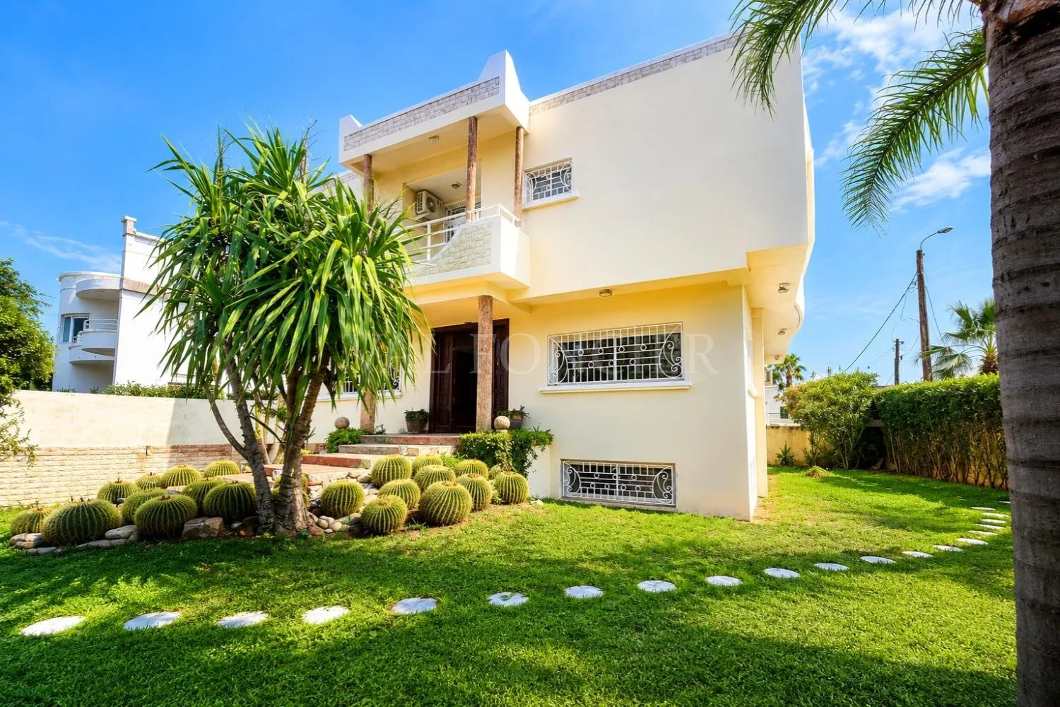 Location villa meublée 5 chambres à Dar Bouazza - الدار البيضاء
