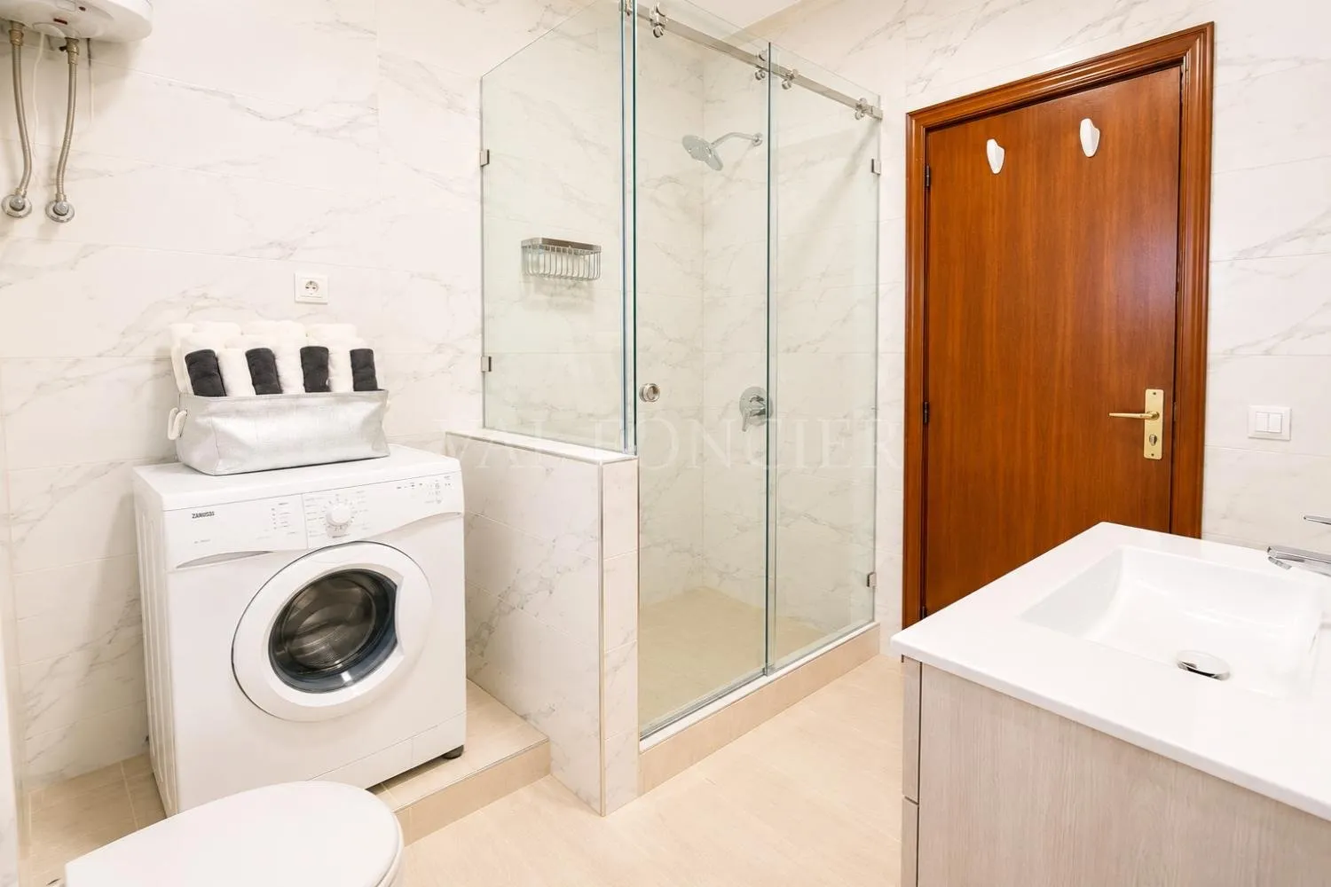 Location Appartement Meublé 2Chambres avec Terrasse vue sur mer La Corniche, Casablanca - الدار البيضاء (3)