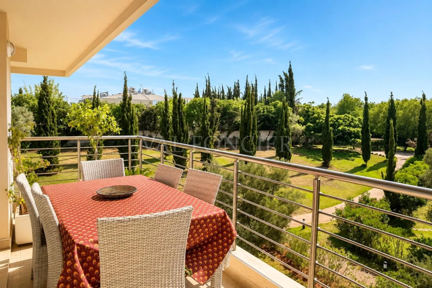 Location Duplex 5 Chambres avec Terrasse, Bouskoura - الدار البيضاء