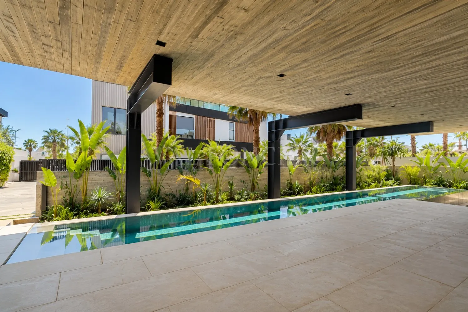 Location Superbe villa neuve avec grande piscine à Dar Bouazza - الدار البيضاء (2)