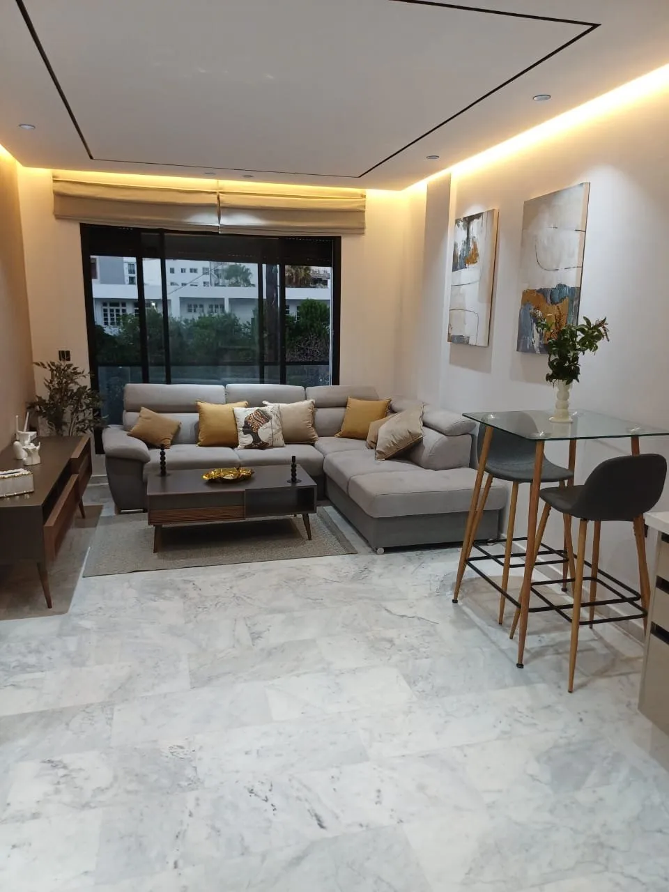 Palmier – Location d’un bel appartement meublé 1 CH - الدار البيضاء
