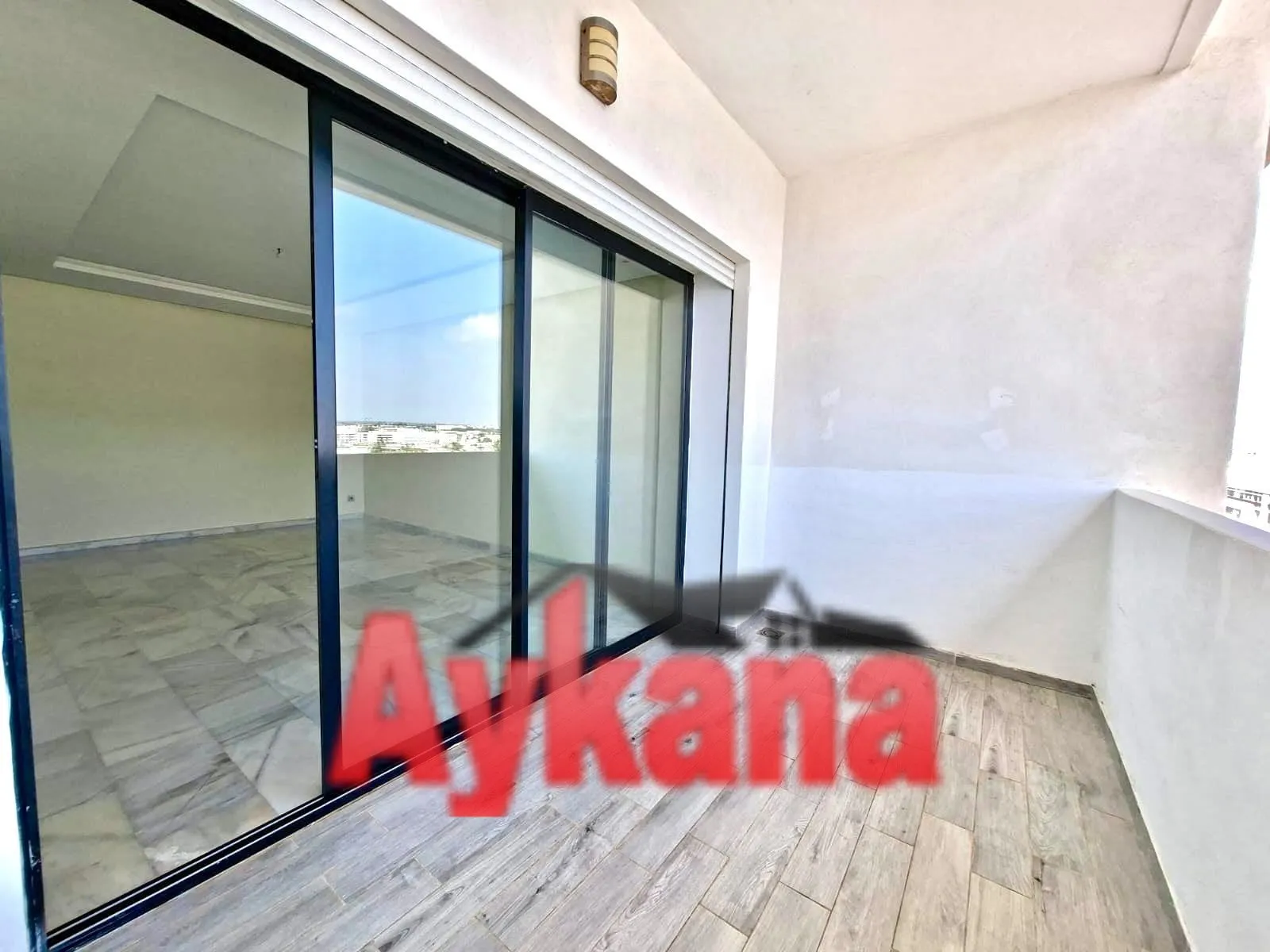 Location appartement à Hay Riad prestigia - الرباط (2)